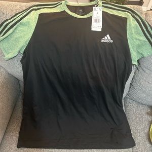 Brand new Men’s Adidas short sleeve shirt!!